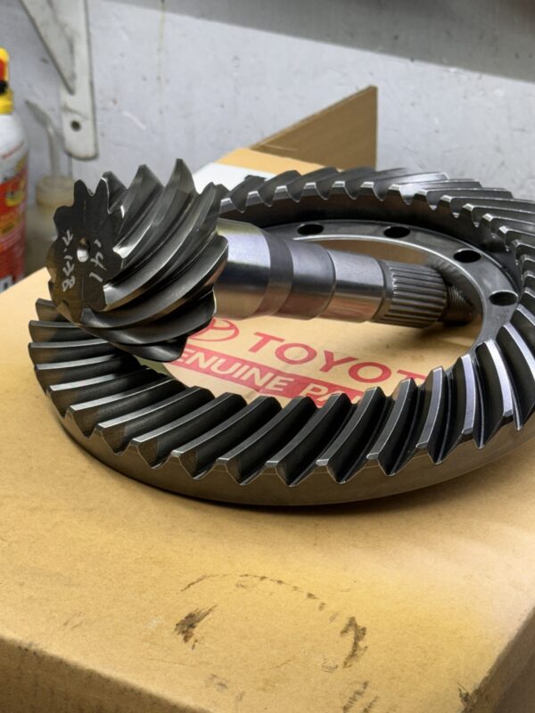 9.5" Land Cruiser Ring and Pinion